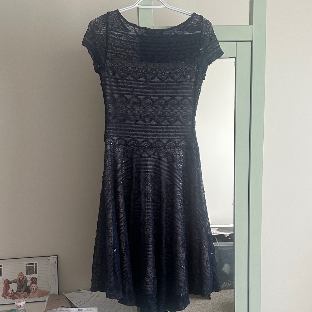 Signature by Sangria Elegant Navy Lace Mini Dress